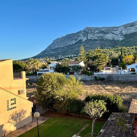 הוילה Adosado En Denia Con Gran Jardin מראה חיצוני תמונה